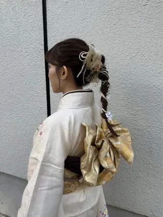 ヘアアレンジ anon Loemのヘアスタイル