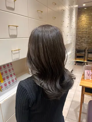 ロング hair make BEHIVE ichibancho AVEDA所属・渡邉  日向子 ・レイヤー、縮毛矯正のヘアスタイル