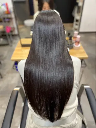 ロング 井上 美織のヘアスタイル