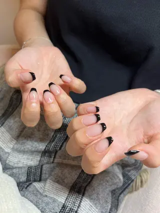 ネイル ちゅるんネイル🪄 耳ツボジュエリー🔗のネイルデザイン