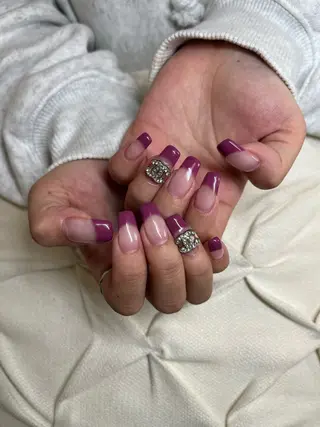 ネイル nail.salon .Reversalのネイルデザイン