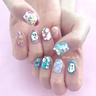 ネイル 五十嵐 美智のネイルデザイン