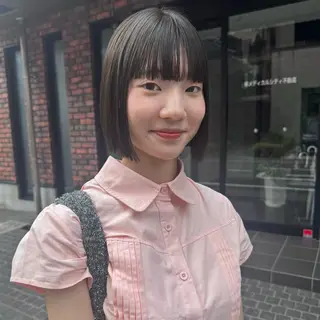 ミディアム カラー Lilu しずくのヘアスタイル