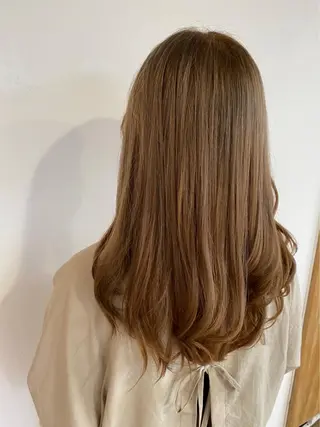 カラー 伊藤 かなのヘアスタイル