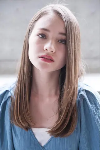 セミロング カラー ヘアアレンジ ミニボブ/ブリーチ 🌈MISATOのヘアスタイル