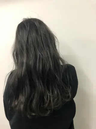 ロング カラー NOVEL TOKYO所属・ニュアンスヘア🌔 nanakoのヘアスタイル