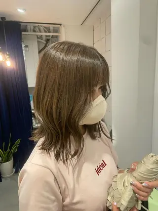 ミディアム カラー 伊藤 まみのヘアスタイル