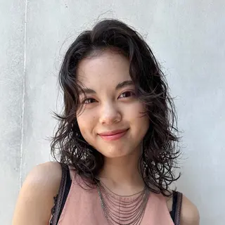 ミディアム Ayaka ／ショート／パーマのヘアスタイル