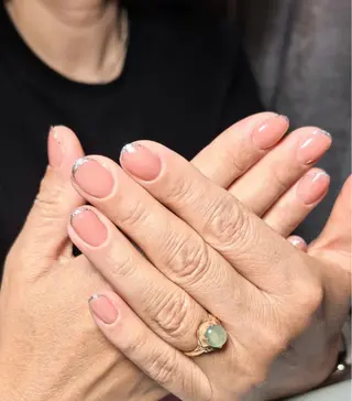 ネイル 高木 維麗絲のネイルデザイン