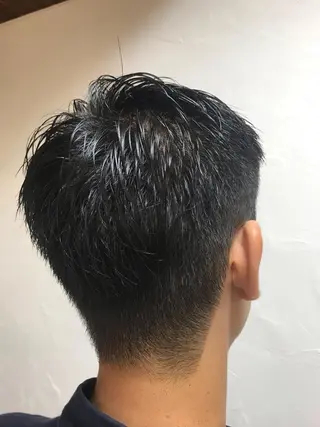 メンズ 本多結香/レイヤー /ハイライトカラーのヘアスタイル