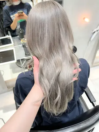 セミロング カラー 艶髪ハイトーン/ レイヤー/yuiのヘアスタイル