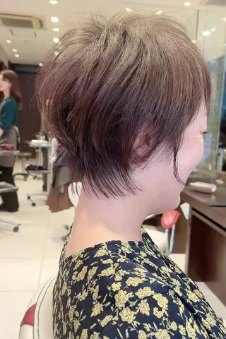 ショート 大川 有香のヘアスタイル
