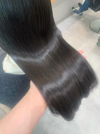 ロング 近 紗理奈のヘアスタイル