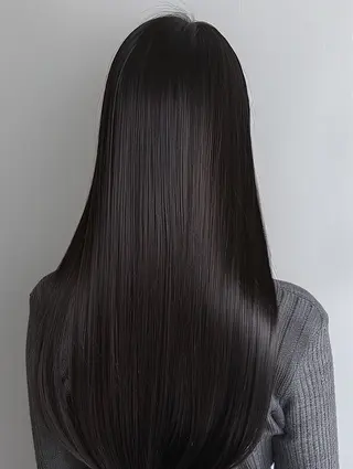 セミロング カラー modek's tokyo所属・顔周りレイヤー ☺︎shunのヘアスタイル