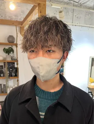 ミディアム カラー パーマ メンズ 渋谷 メンズヘア⭐️ タニグチヨシユキのヘアスタイル