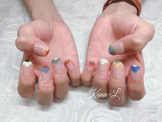 カラー ネイル 芦辺 香奈のネイルデザイン