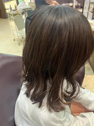 セミロング カラー BENI鈎取 kanakoのヘアスタイル