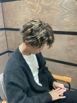 ショート パーマ メンズ レイヤーカット/髪質 改善/矯正🤍吉田のヘアスタイル