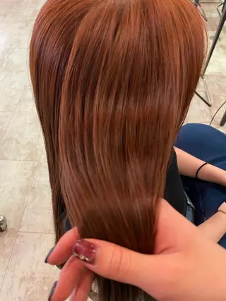 カラー 佐々木 雪菜のヘアスタイル