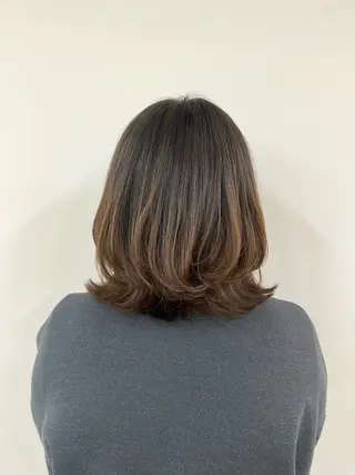 ミディアム Aujuaソムリエ 🎨‎♡HARUのヘアスタイル