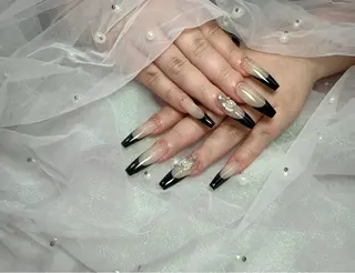 ネイル Hey🌈NAIL 長さ出し専門店のネイルデザイン