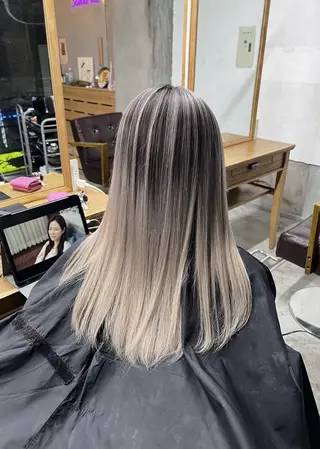 ロング カラー ROBIN所属・指名数No.1 /NAOYAのヘアスタイル