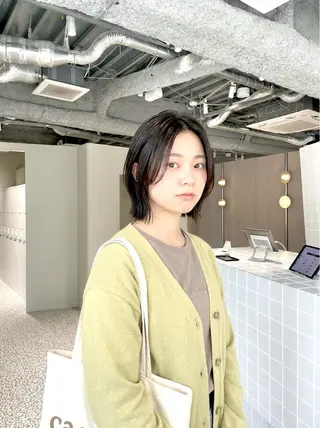 ミディアム カラー イサミ カズヒロのヘアスタイル