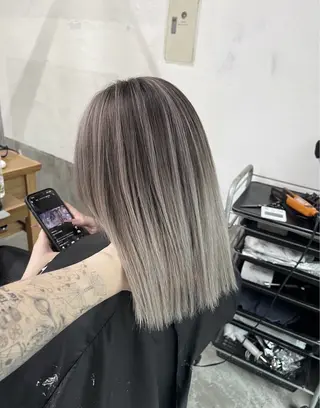 ミディアム カラー ROBIN所属・指名数No.1 /NAOYAのヘアスタイル