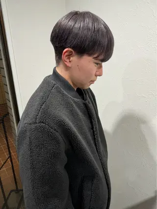 ショート メンズ ハイトーン/レイヤー /艶カラー🎀のヘアスタイル