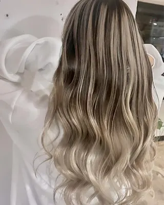 セミロング ヘアローラン所属・💕 manaka🌺のヘアスタイル