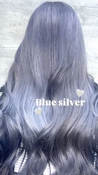 セミロング カラー ✝️🖤 MOMOKI🖤✝️のヘアスタイル