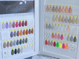 ネイル ネイルサロンエクラ 🫧Shizukaのネイルデザイン