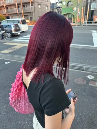 ミディアム 有賀 佑葵のヘアスタイル