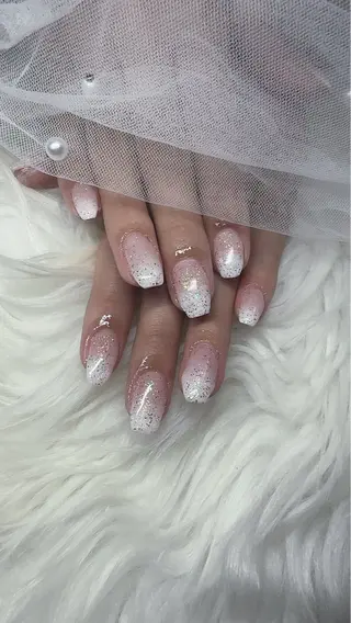 ネイル Rave所属・touma Rinaのネイルデザイン