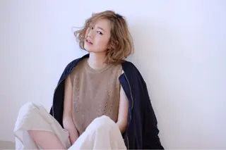 ミディアム カラー BIANCO北堀江 AKANEのヘアスタイル