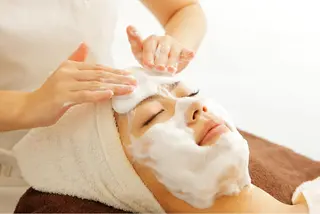 PLATINUMFEEL所属・ガンコなコリ専門‼︎ 下村ひとみのエステ・リラクイメージ