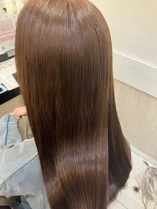 ミディアム yukari 艶髪ヘアのヘアスタイル