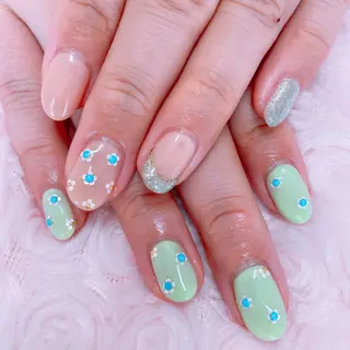 ネイル nail salon Berry所属・前田 りかのネイルデザイン