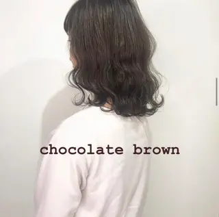 ミディアム 家里 圭子のヘアスタイル