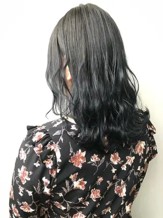 セミロング カラー ヘアアレンジ Nero✂︎ officialのヘアスタイル