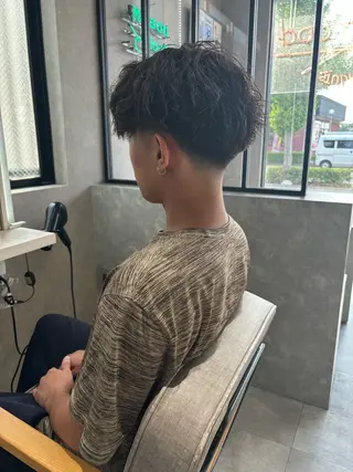 ショート パーマ メンズ 長谷川 湧のヘアスタイル