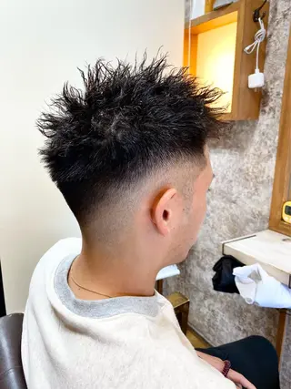 ショート メンズ曲がる 縮毛矯正/駅徒歩4分のヘアスタイル