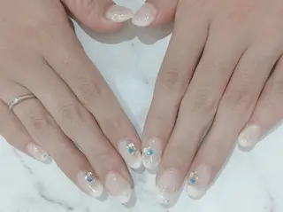 ネイル ネイル＆フラワーサロン〜Ri✦hiro〜鳥栖店所属・HIRATA RIEのネイルデザイン