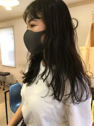 ロング NOUN所属・eri kinjoのヘアスタイル