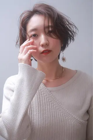 ショート カラー 伊藤 裕貴のヘアスタイル