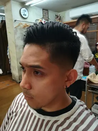 ショート おしゃれさろんオオキ所属・男を磨く Barber オオキのヘアスタイル