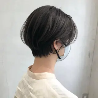 ショート カラー 田代 佳穂のヘアスタイル