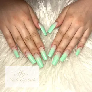 ロング My+ Rihoのネイルデザイン