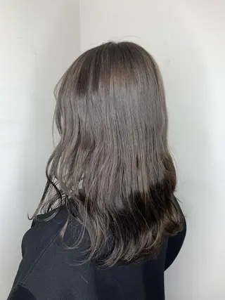 ロング カラー 🌈re-room EIKI🇰🇷のヘアスタイル