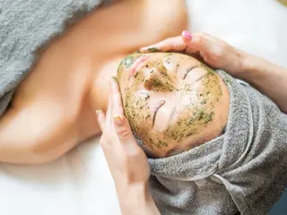 Beauty Salon Luana所属・Luanaまつパ脱毛 ハーブピーリング眉毛のマツエク・マツパデザイン